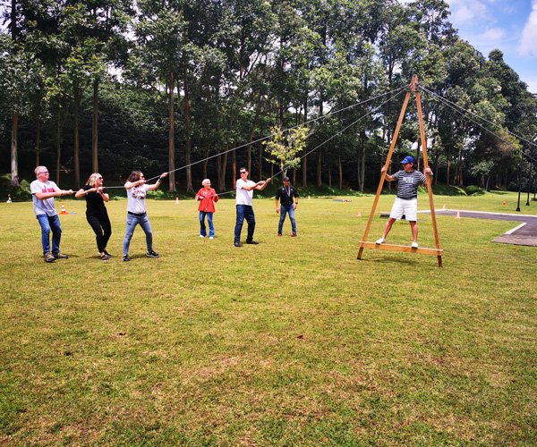 Home 13 team buildig